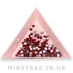 Трикутна мисочка для стразів .Рожева. (7х6см)